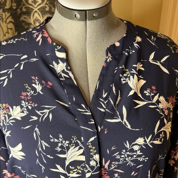 Hilary Radley Blouse Long Sleeve Size L - Picture 2 of 15